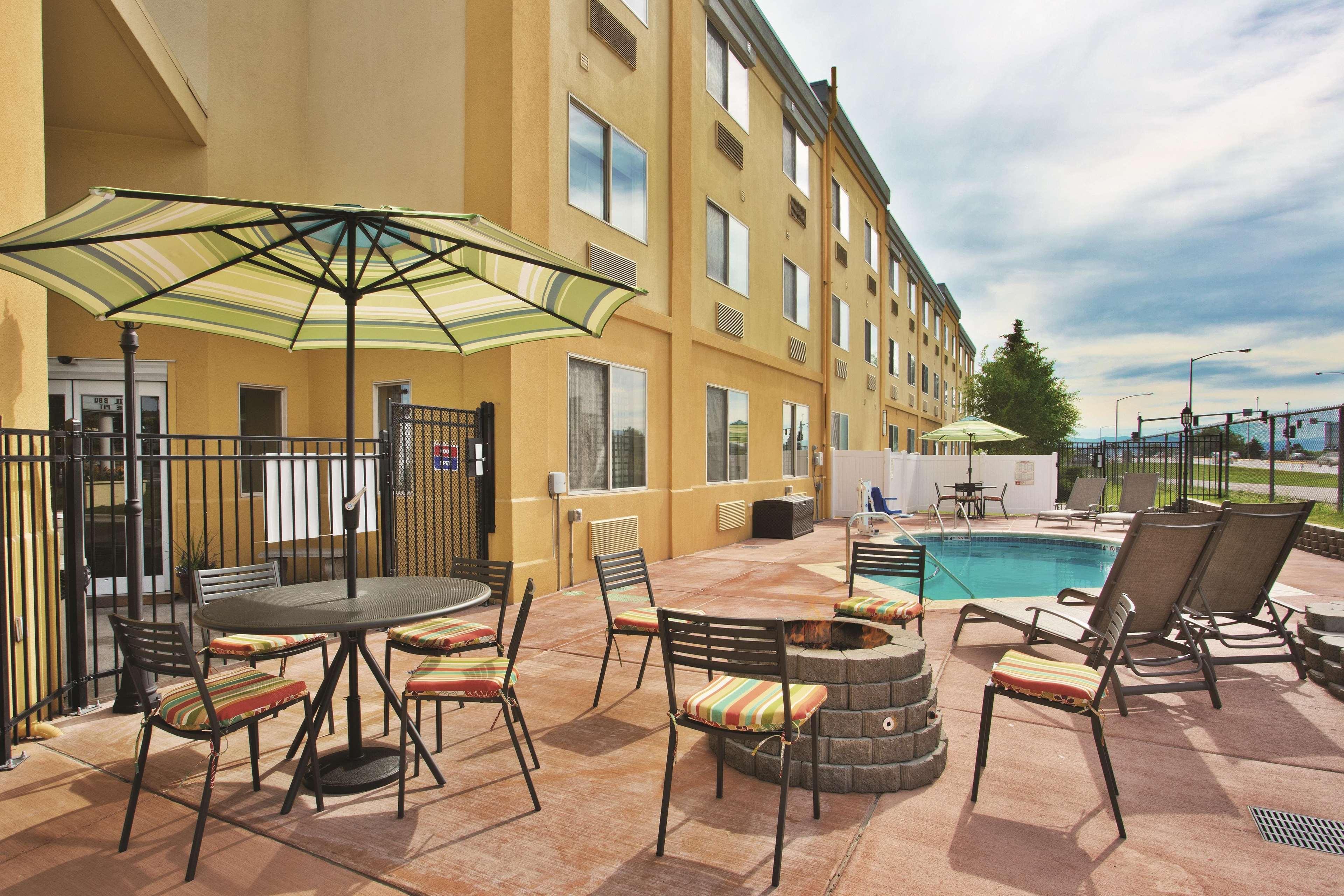 La Quinta By Wyndham Helena Hotel Exterior foto
